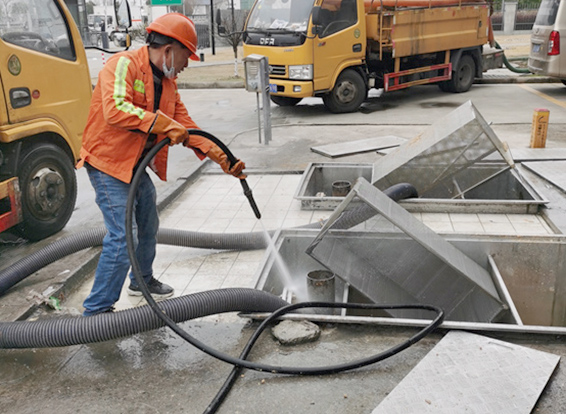 水满乡隔油池清理